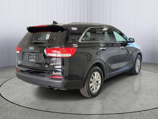 Used 2017 Kia Sorento LX with VIN 5XYPGDA39HG321731 for sale in Kalamazoo, MI