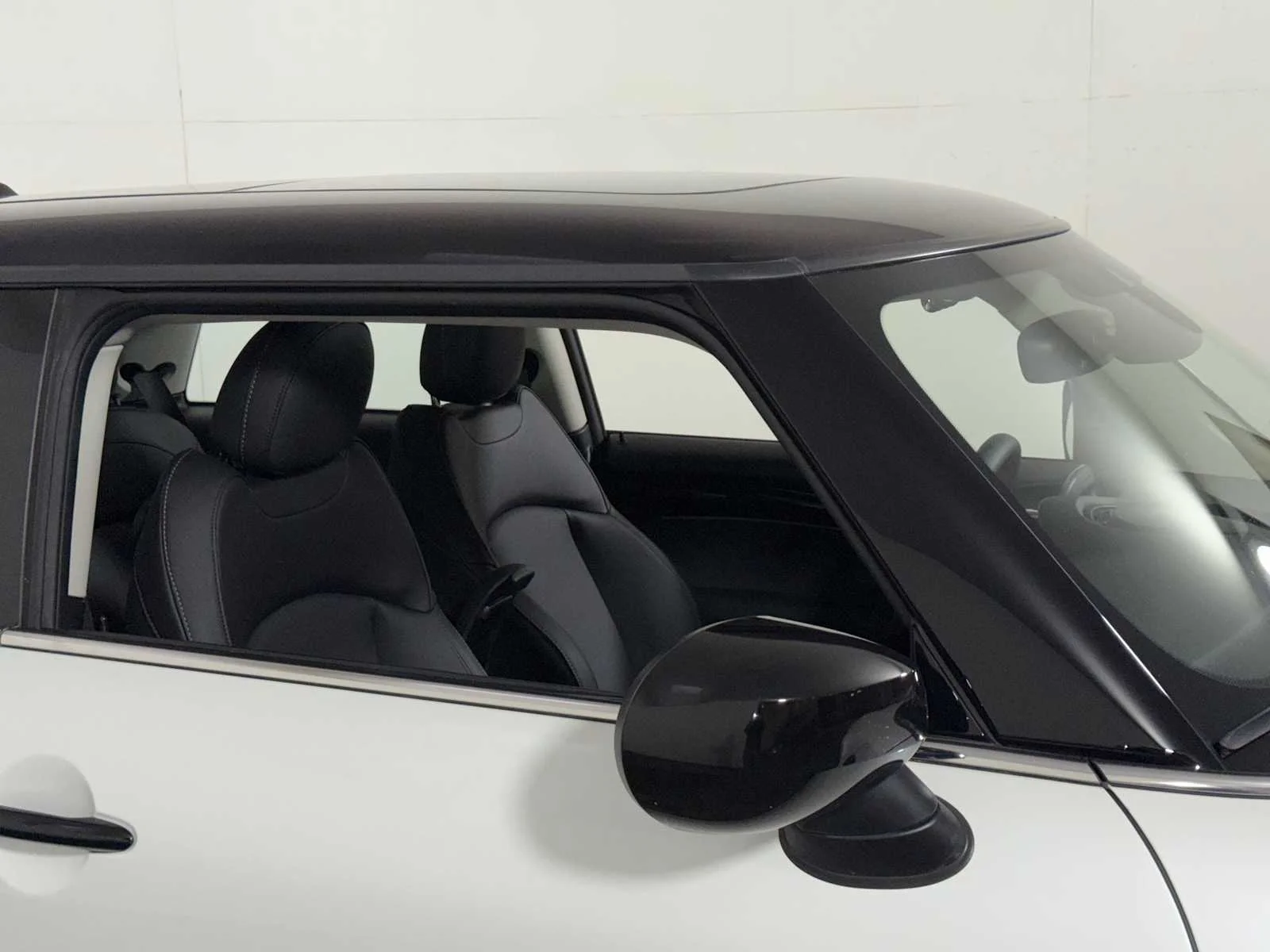 Used 2024 Nanuq White Metallic MINI Cooper S image 29