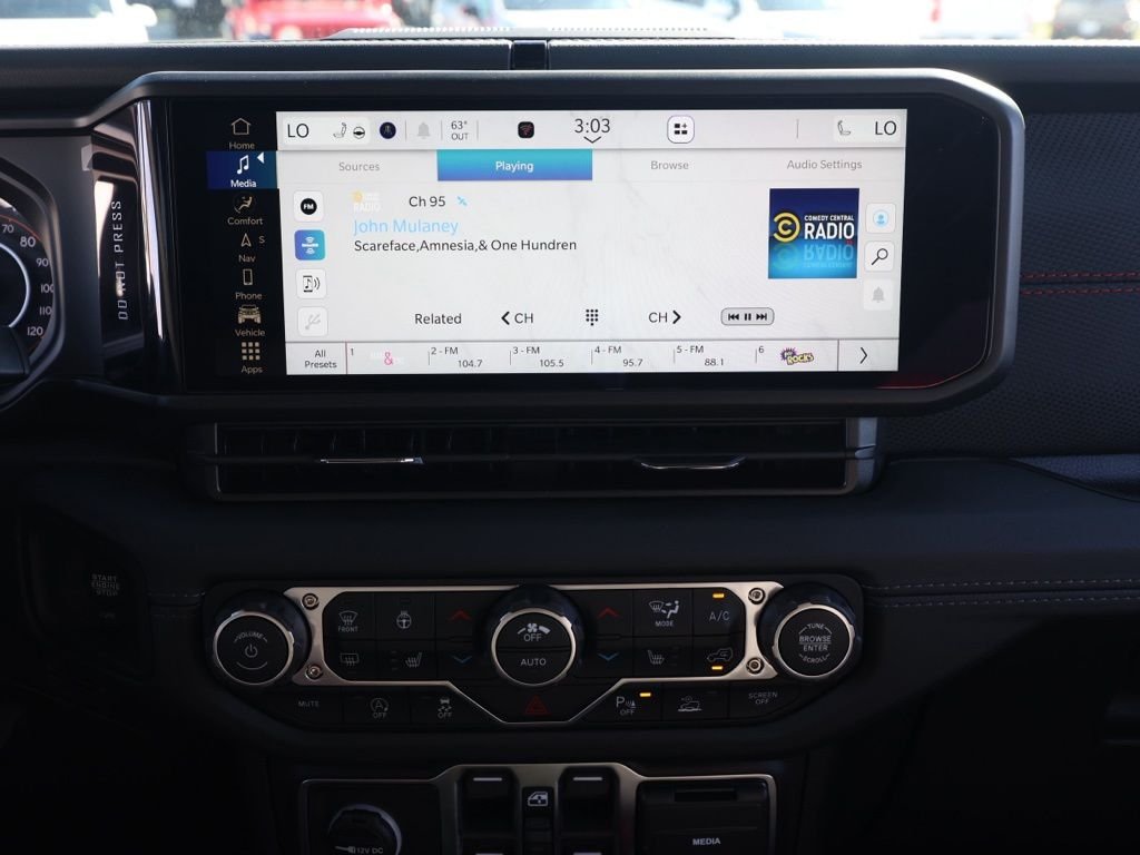 New 2026 Granite Crystal Metallic Clear-Coat Exterior Paint Jeep Rubicon image 28