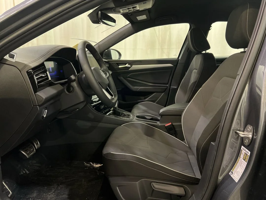 2026 Volkswagen Jetta Sport - Photo 13