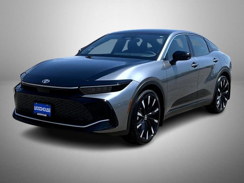 2026 Toyota Crown Platinum AWD's photo