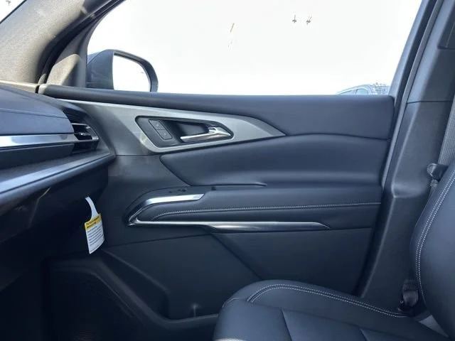 New 2026 Mosaic Black Metallic Chevrolet LT image 38