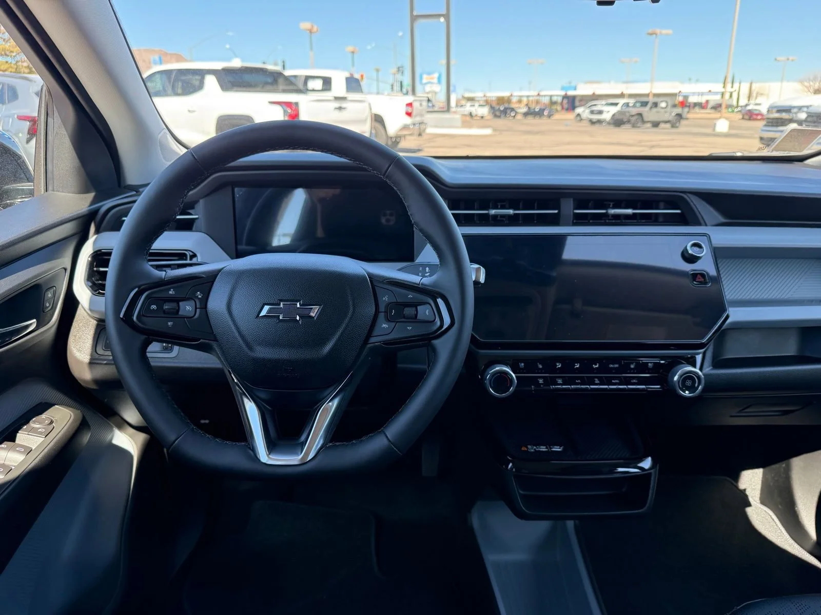 2027 Chevrolet Bolt RS - Photo 16