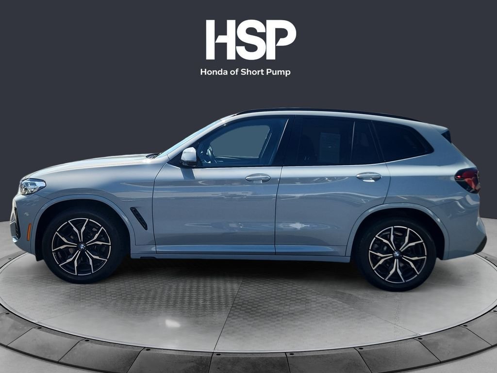Used 2023 Gray Metallic BMW xDrive30i image 2