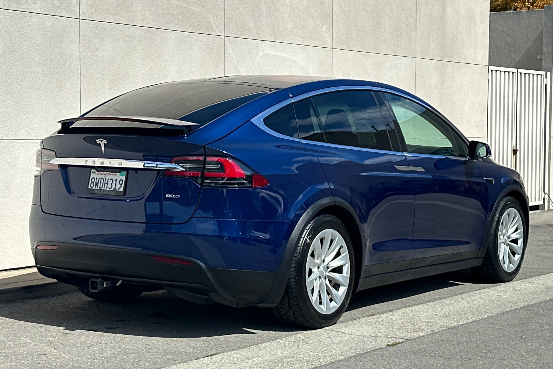 Used 2017 Tesla Model X 90D with VIN 5YJXCBE29HF044653 for sale in Corte Madera, CA