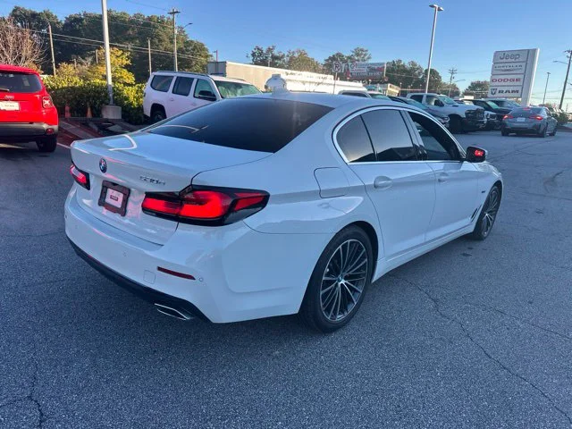 Used 2023 White BMW 530e iPerformance image 3