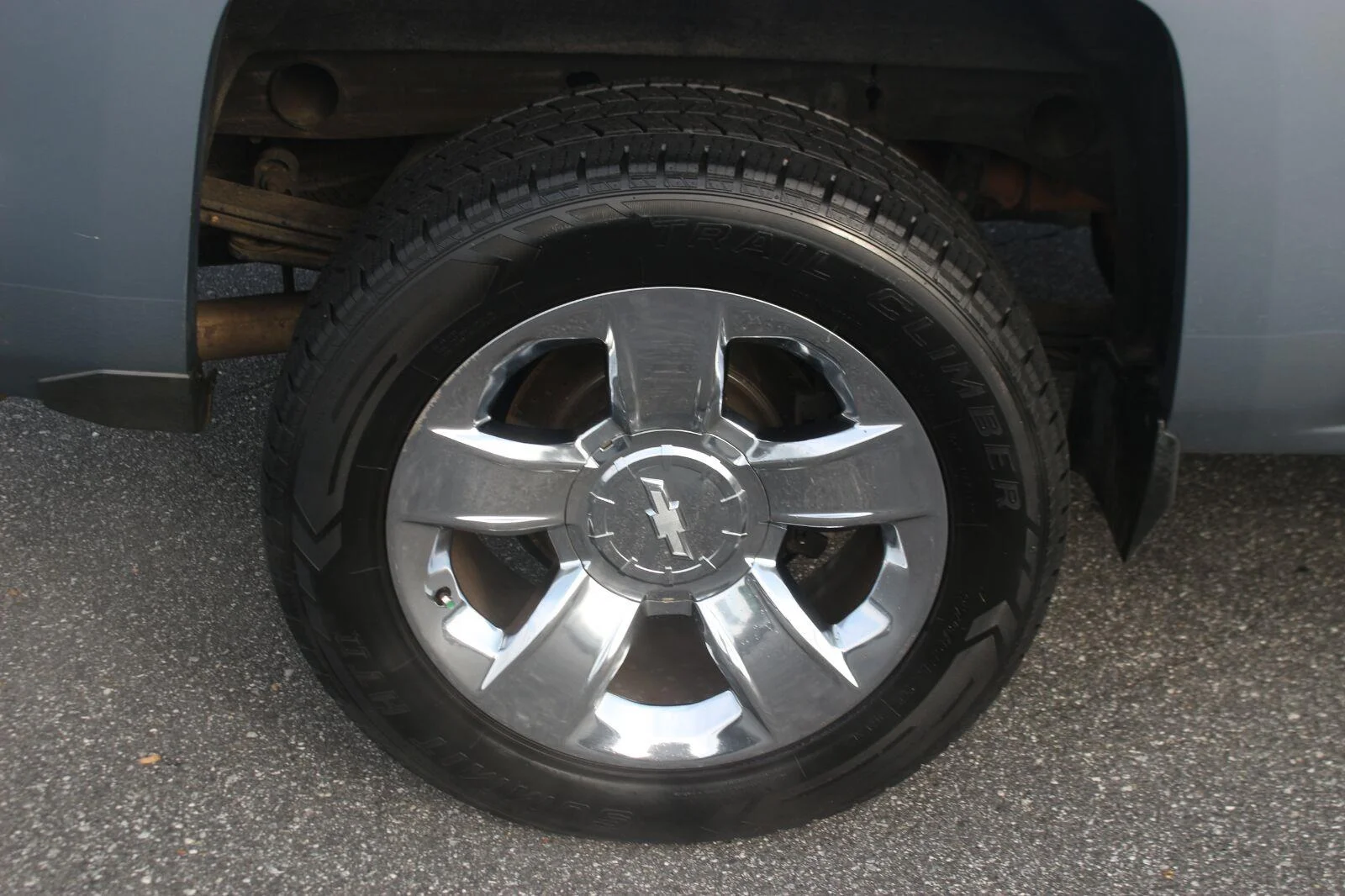 Used 2015 SLATE GREY METALLIC Chevrolet LTZ image 37