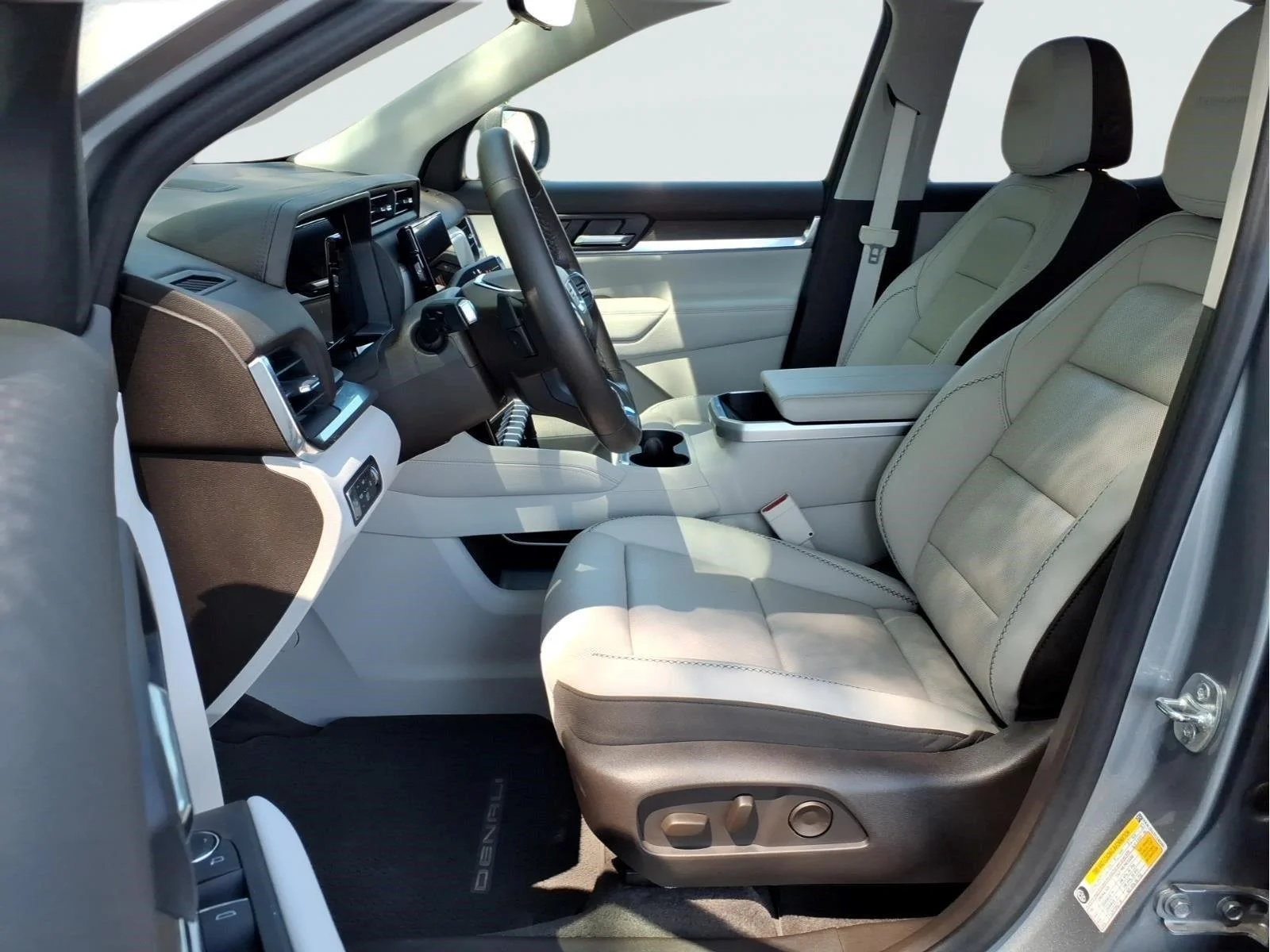 Used 2026 Sterling Metallic GMC Denali image 18
