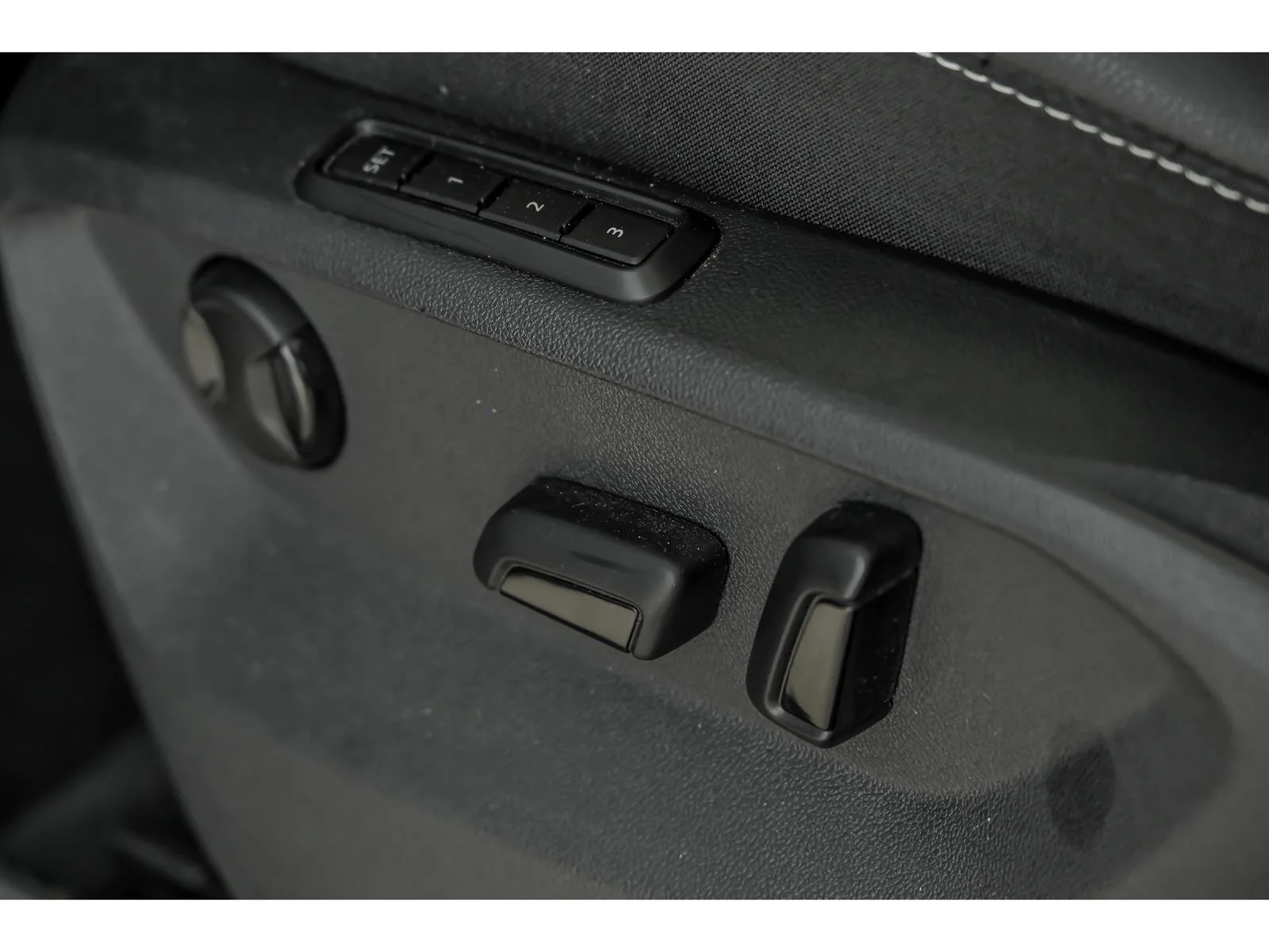 Used 2023 Black Volkswagen V6 SEL Premium R-Line 4Motion image 17