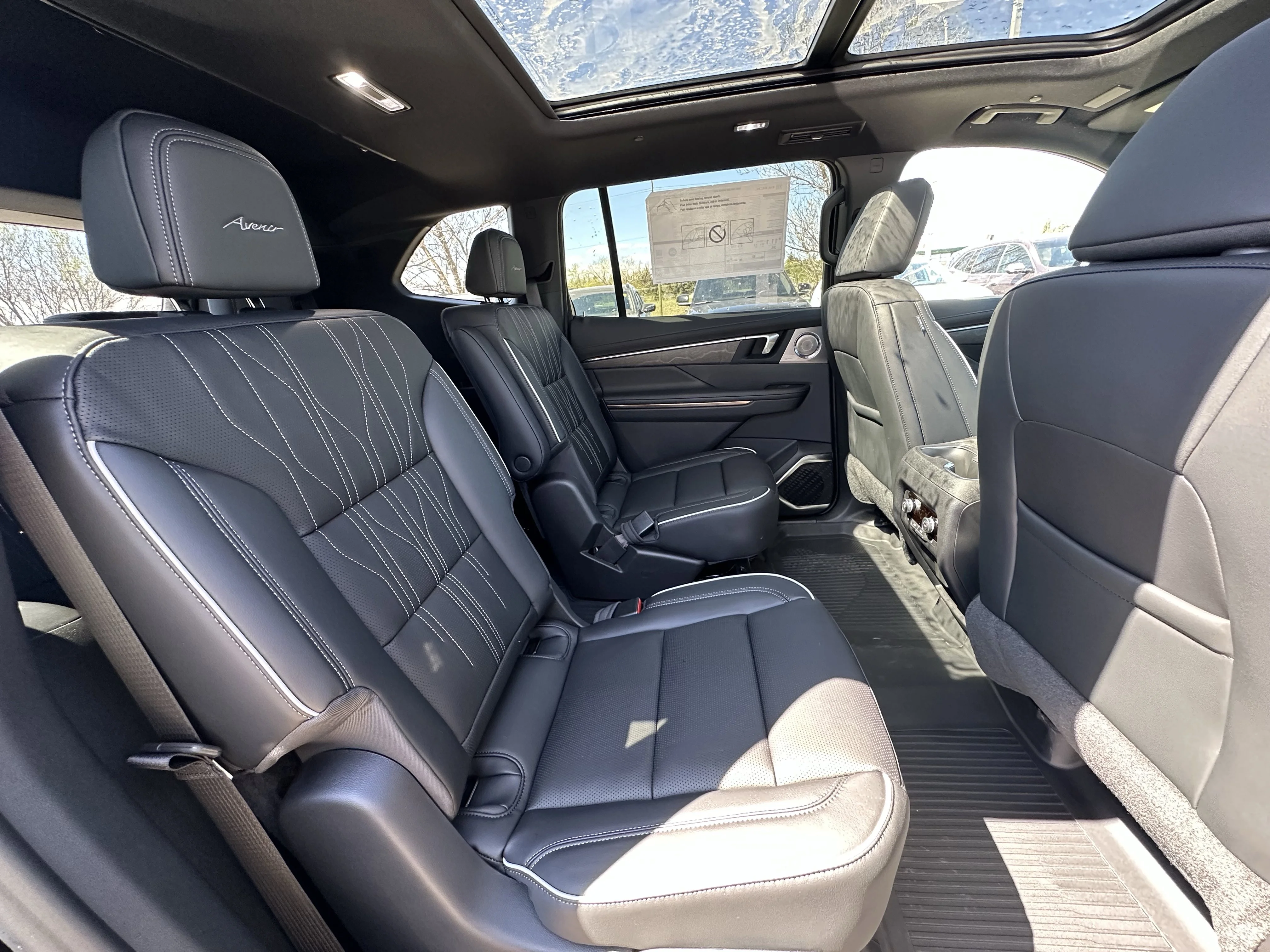 New 2026 Ebony Twilight Metallic Buick Avenir image 22