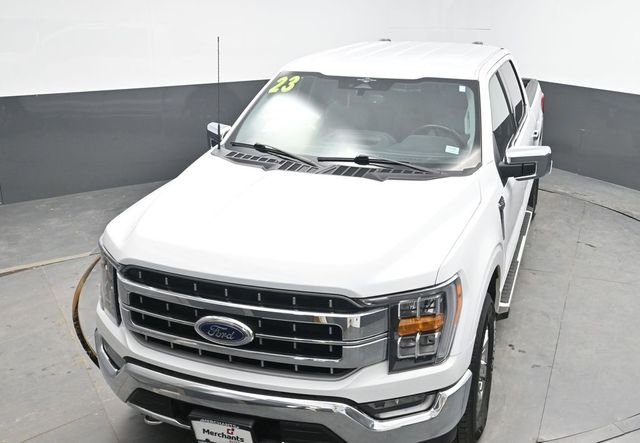 Used 2023 White Ford Lariat image 18