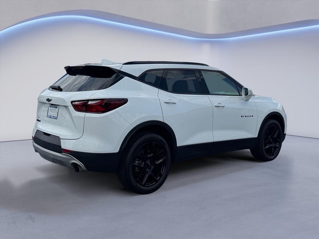 Used 2020 SUMMIT WHITE Chevrolet LT image 3