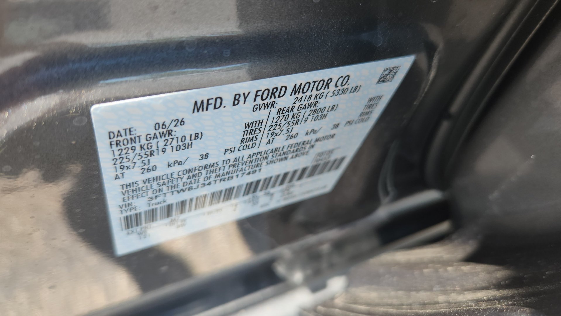 New 2026 Carbonized Gray Metallic Ford XLT image 11