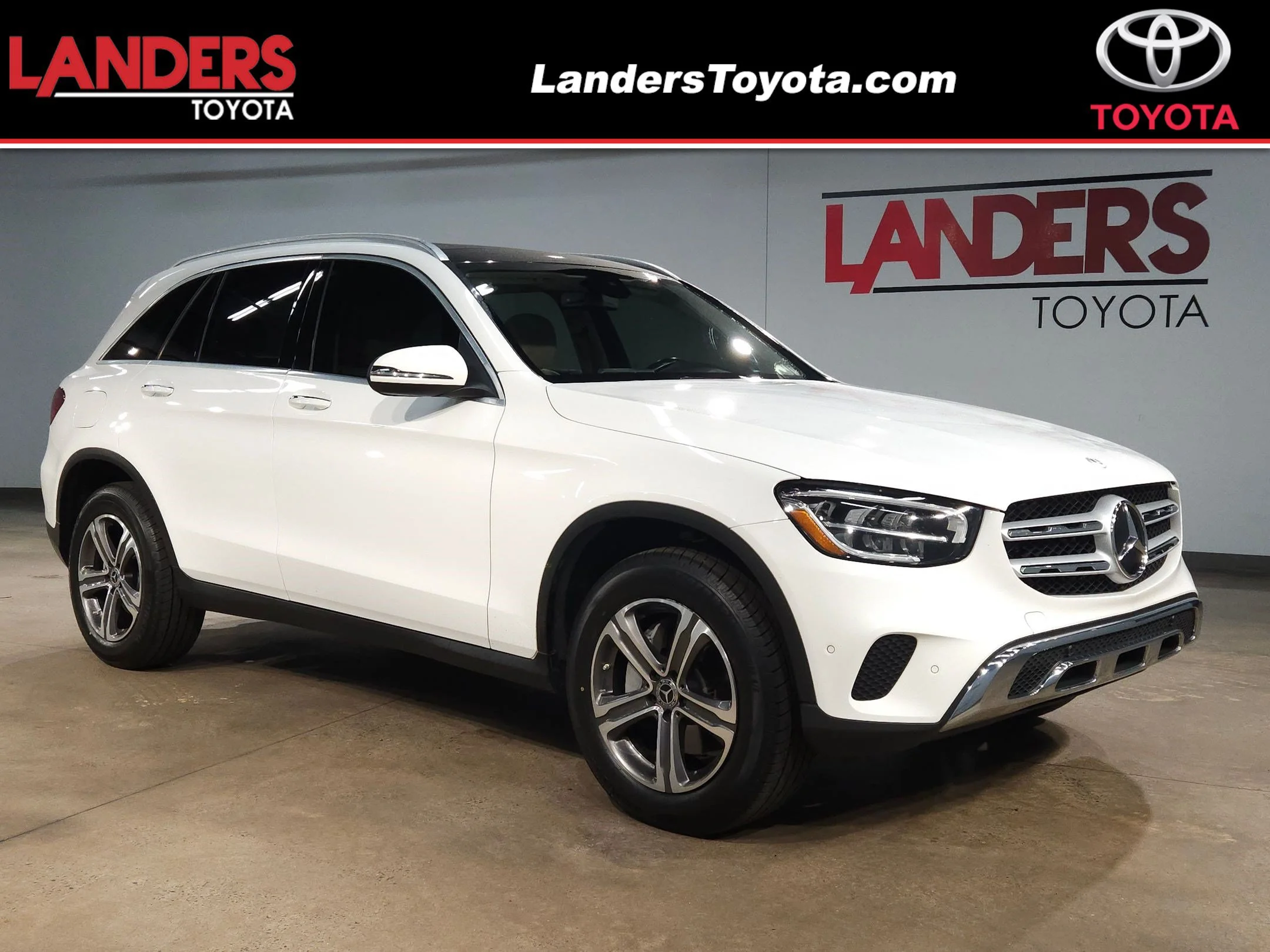 Used 2021 Polar White Mercedes-Benz GLC 300 image 1