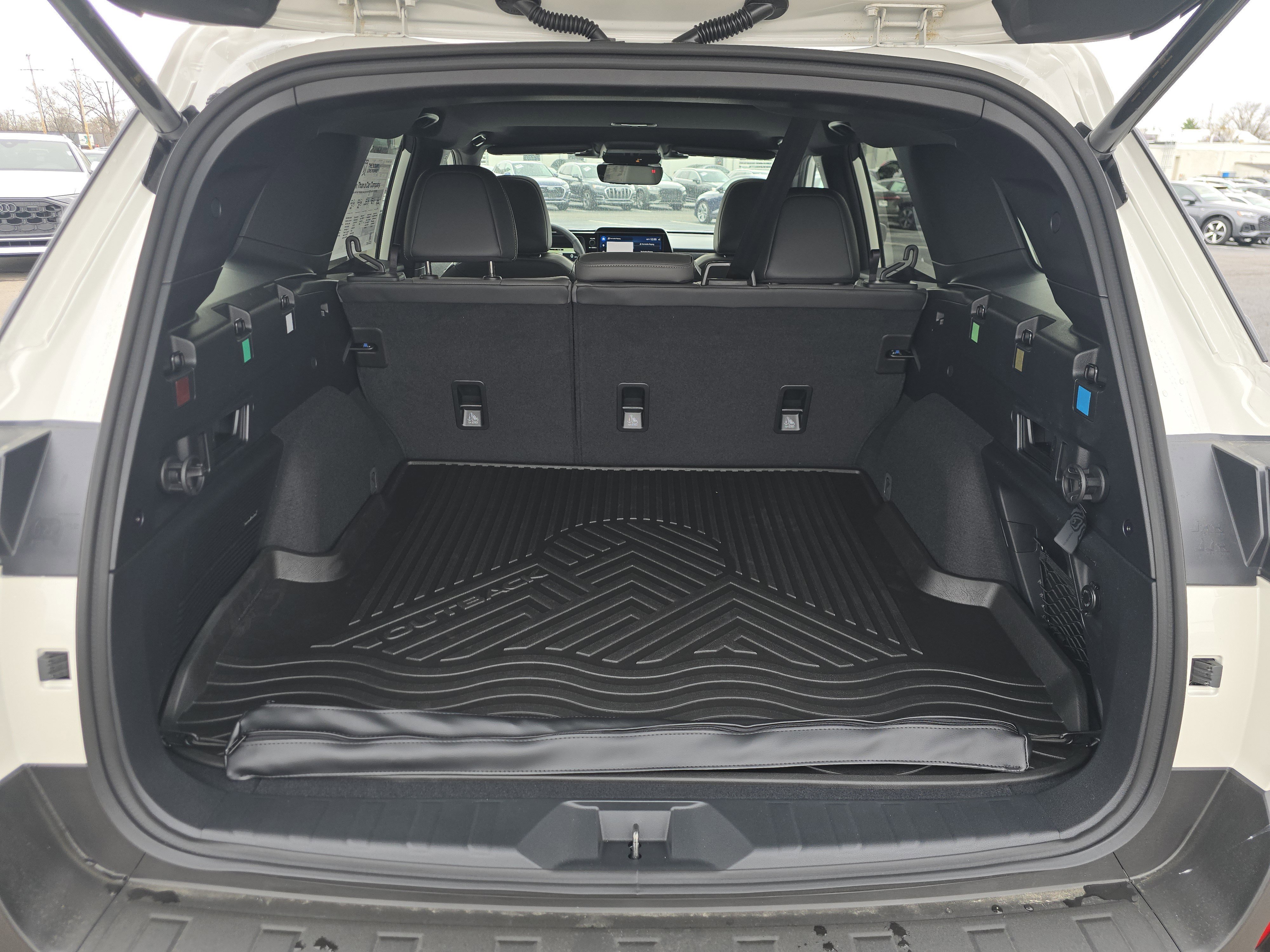 2026 Subaru Outback Limited - Photo 16