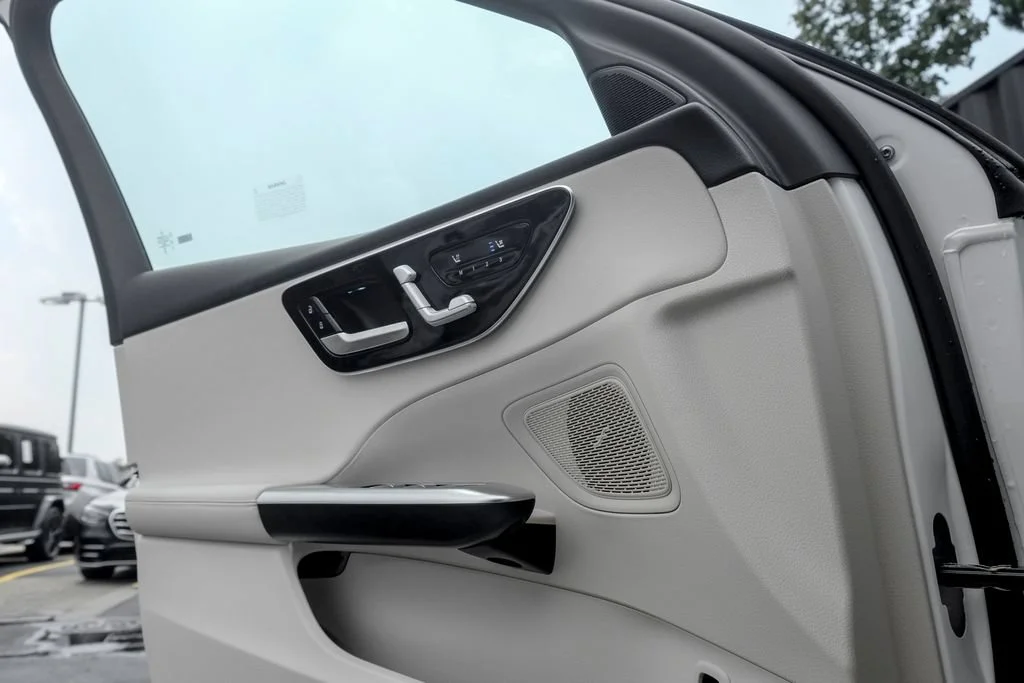 New 2026 Polar White Mercedes-Benz C 300 image 45