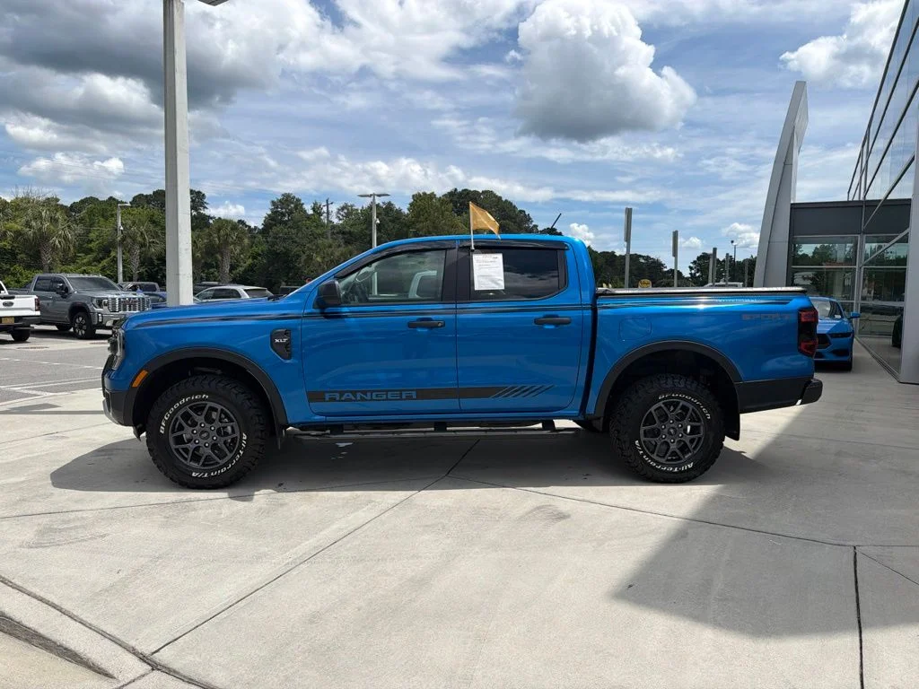 Certified Used 2025 Velocity Blue Metallic Ford XLT image 5