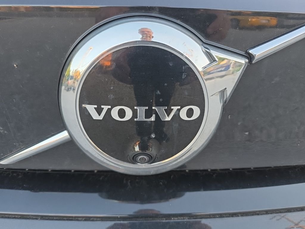 Used 2023 Black Volvo Ultimate image 25
