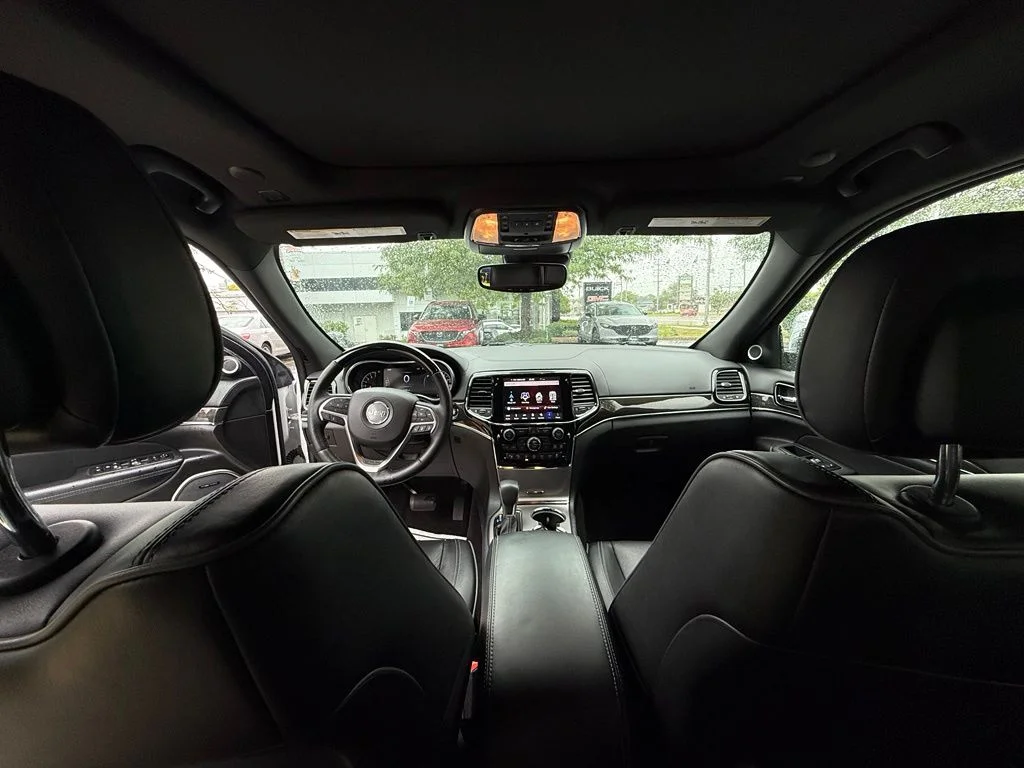 Used 2019 White Jeep Overland image 27