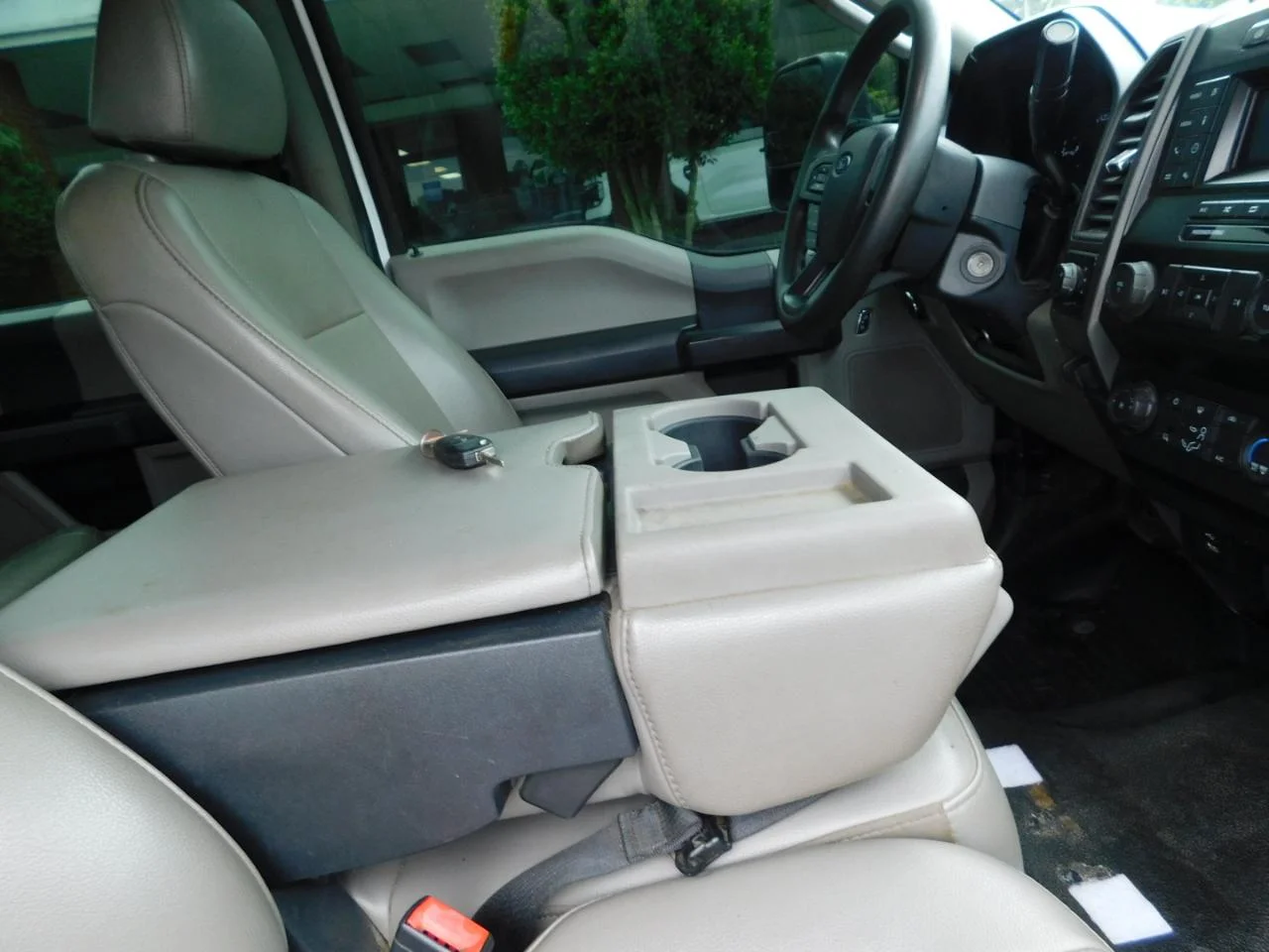 Used 2022 White Ford XL 4WD Crew Cab 179 in WB 60 in CA image 19