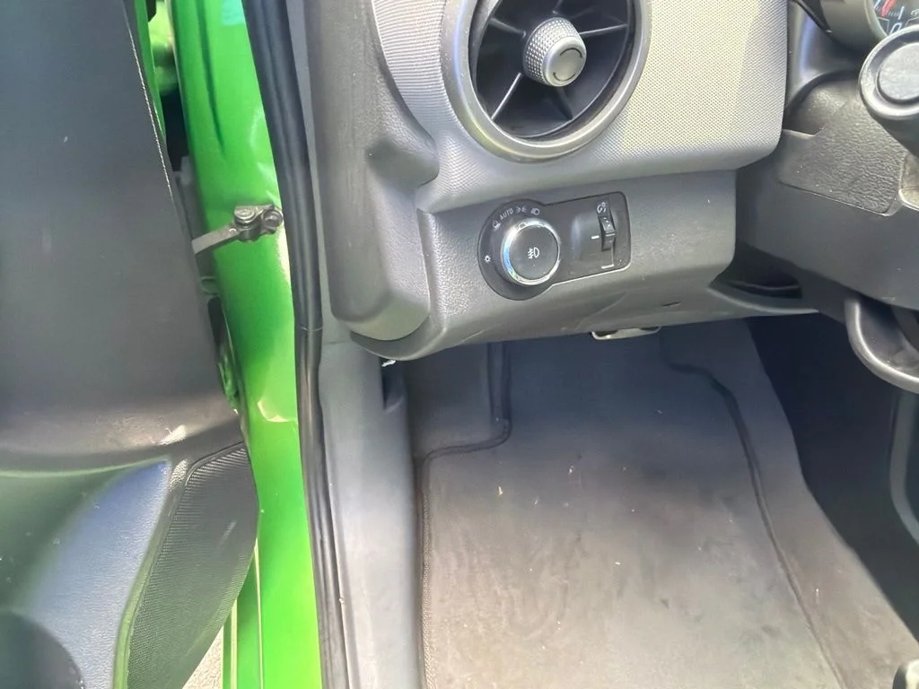 Used 2014 Green Chevrolet LT image 12