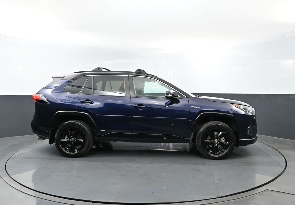 Used 2021 Midnight Black Metallic Toyota XSE image 4