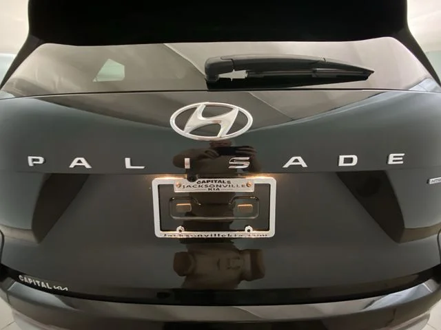 Used 2023 Black Hyundai Calligraphy image 25