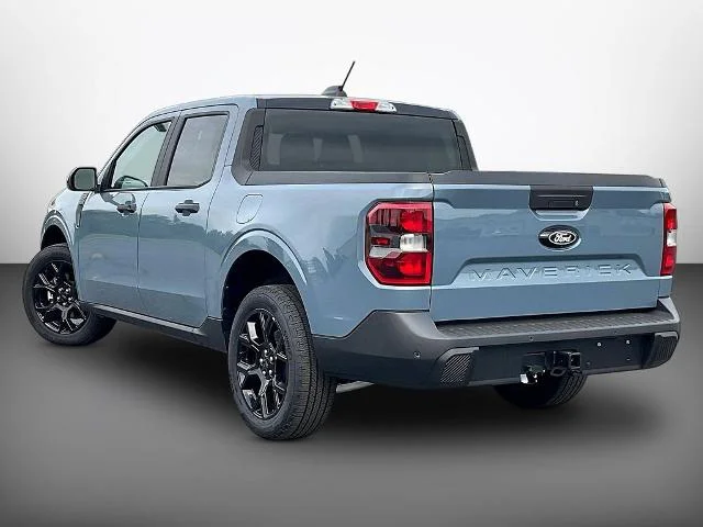New 2025 Azure Gray Metallic Tri-Coat Ford XLT image 17