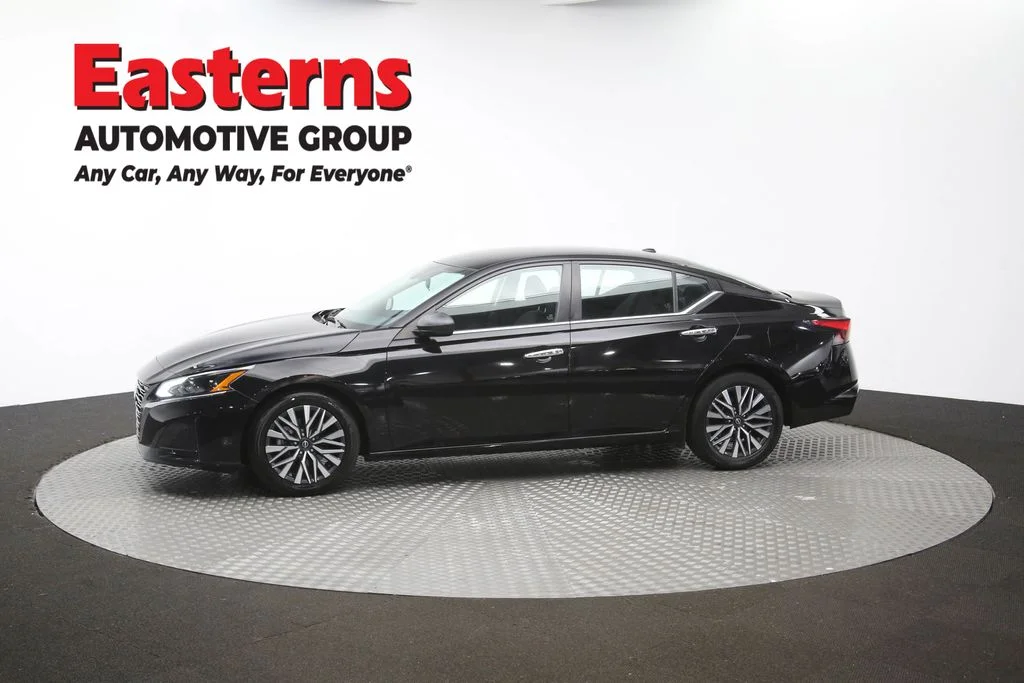 Used 2024 Black Nissan 2.5 SV image 58