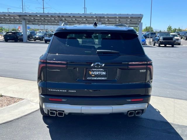 New 2026 Mosaic Black Metallic Chevrolet LT image 5