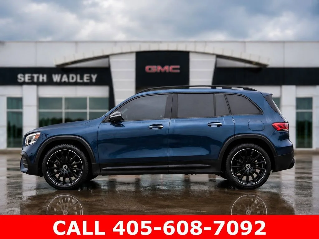 Used 2021 Blue Mercedes-Benz GLB 250 image 4
