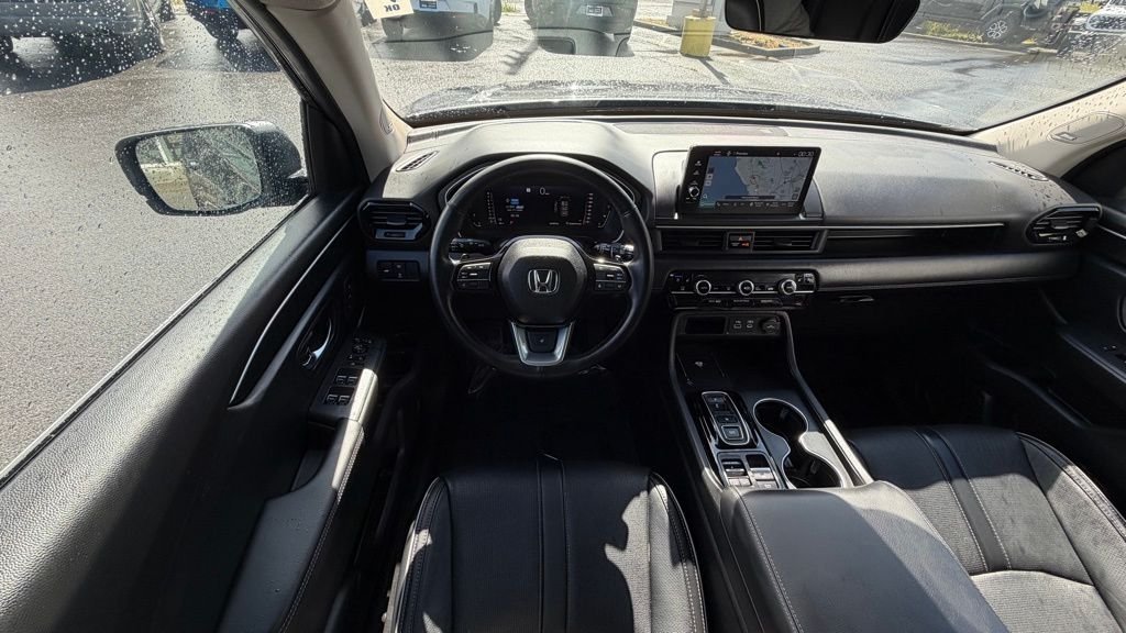 2025 Honda Pilot Elite - Photo 16