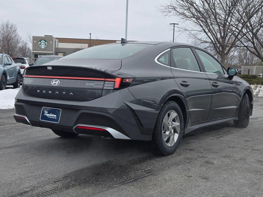 New 2026 Gray Hyundai SE image 13