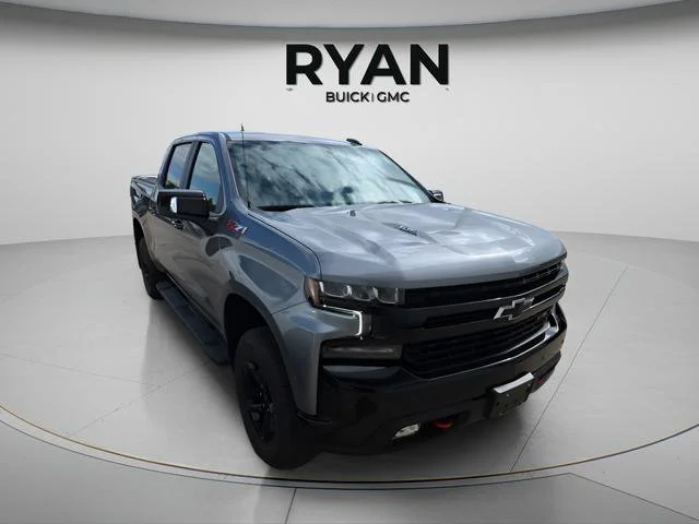 Used 2021 SATIN STEEL METALLIC Chevrolet LT Trail Boss image 1
