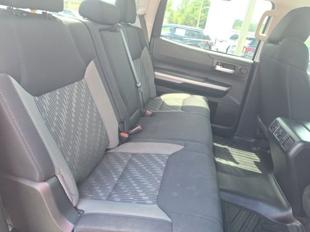 Used 2020 White Toyota SR5 image 12