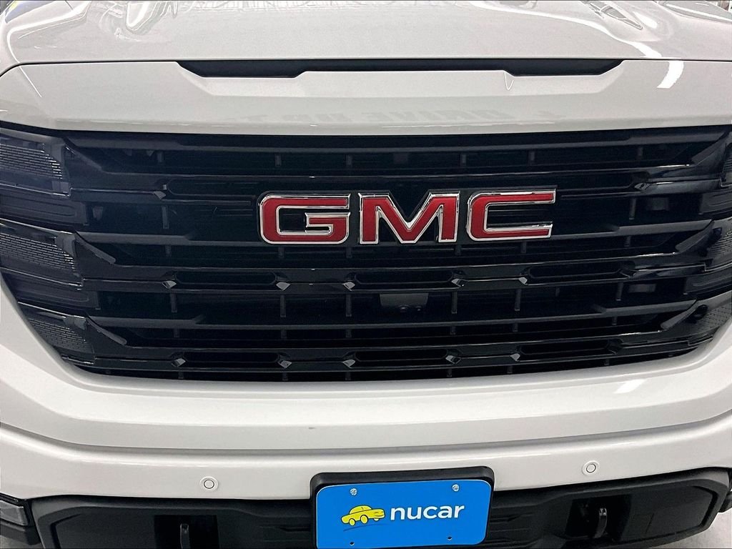Used 2026 Summit White GMC Elevation image 31