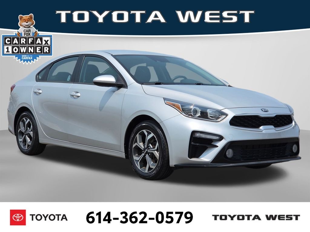 Used 2020 Silver Kia LXS image 4