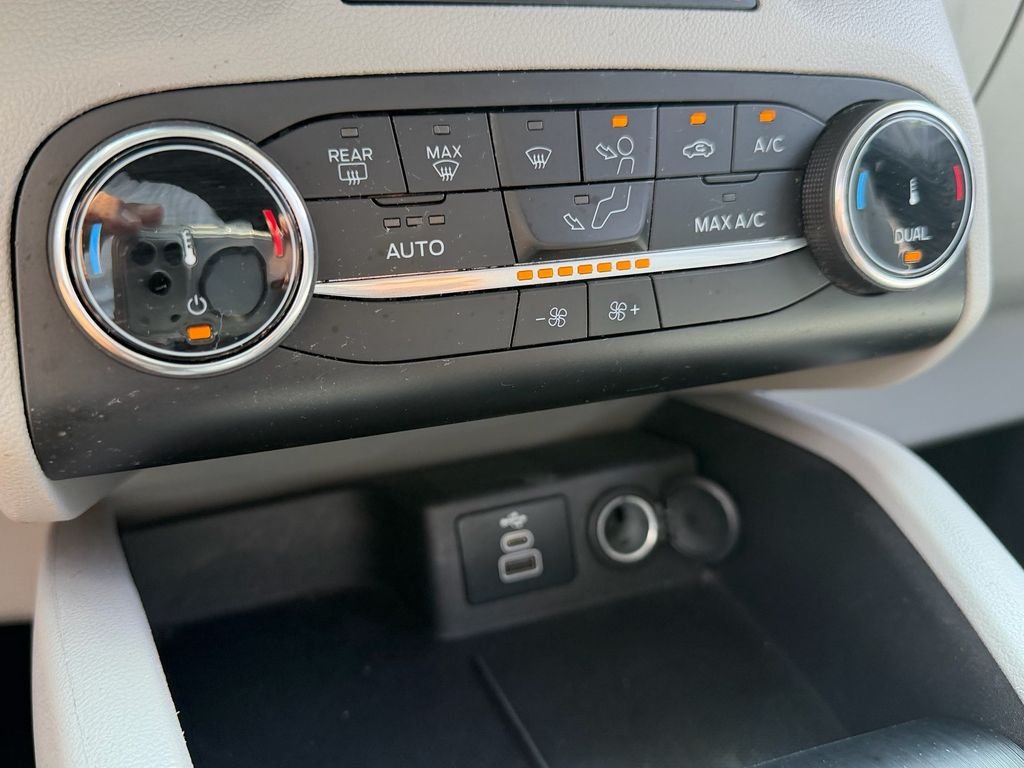 Used 2024 White Ford Active image 25