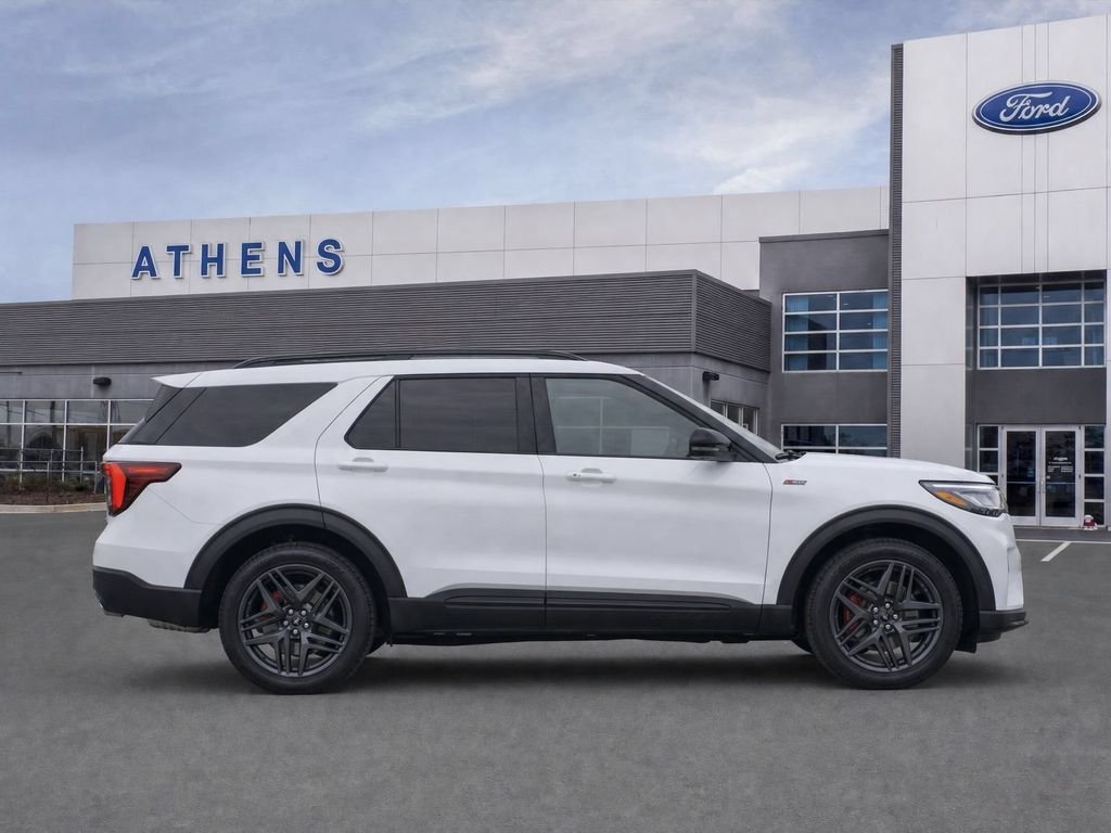 New 2026 Space White Metallic Ford ST-Line image 8