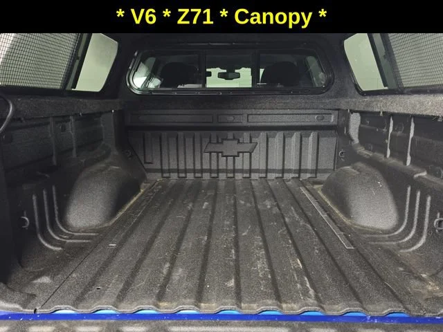 Used 2022 BRIGHT BLUE METALLIC Chevrolet 4WD Z71 image 12