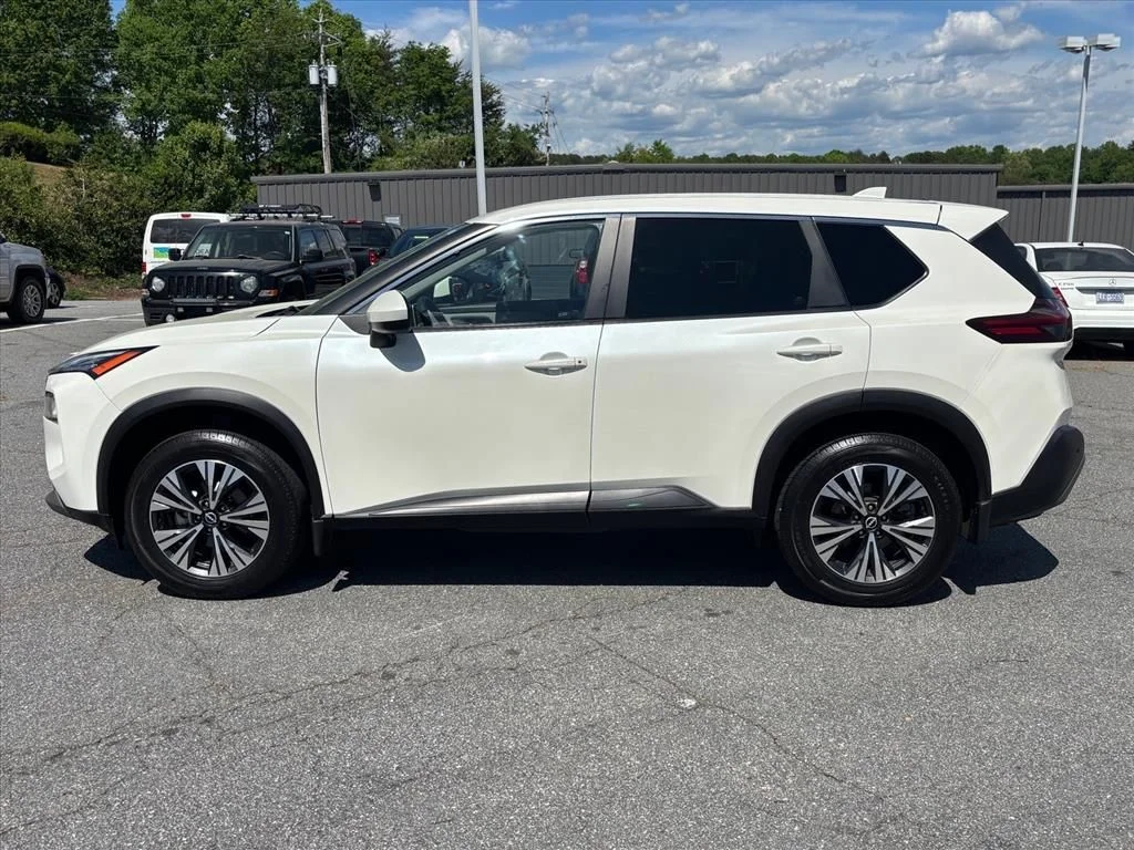 Used 2023 White Nissan SV image 23