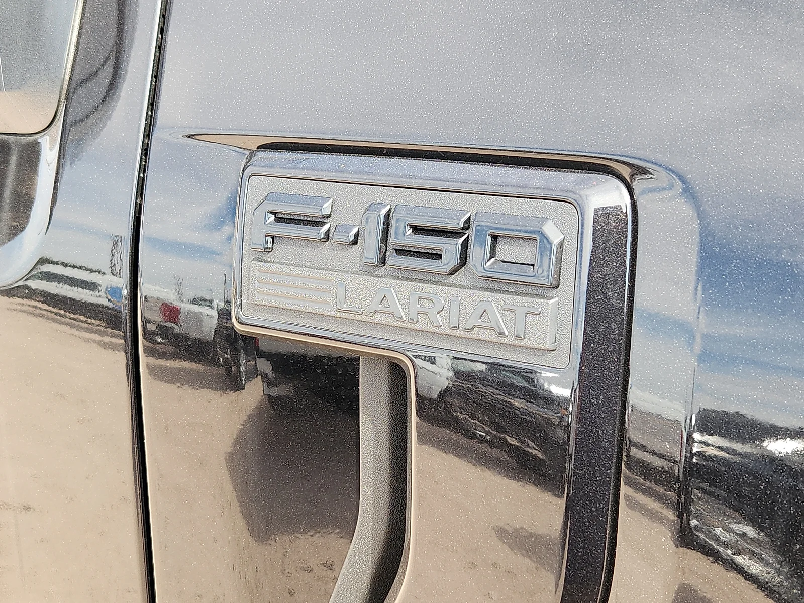 New 2026 Agate Black Metallic Ford Lariat image 10