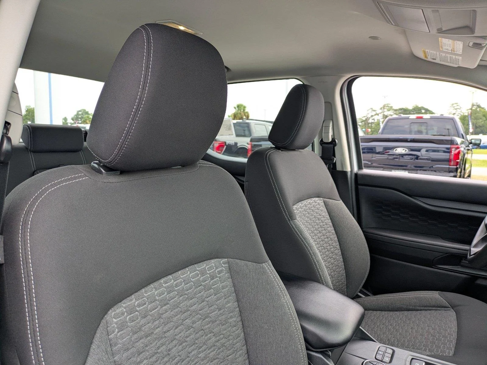 Used 2024 Oxford White Ford XL image 30