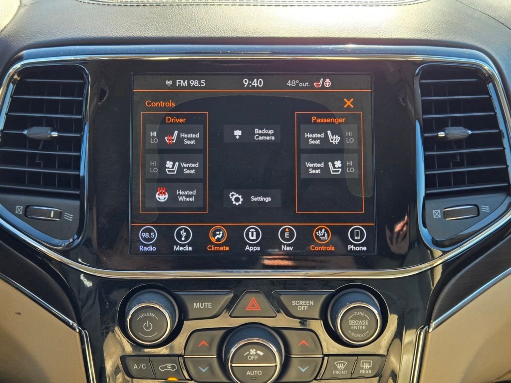 Used 2019 Red Jeep Overland image 24