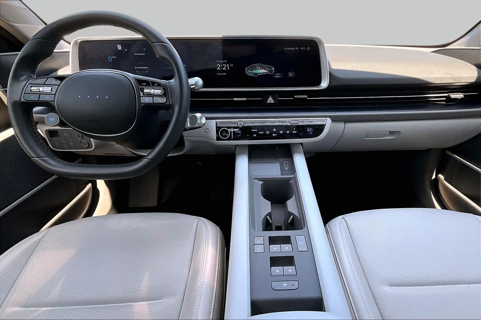 Used 2025 Serenity White Hyundai SEL image 16