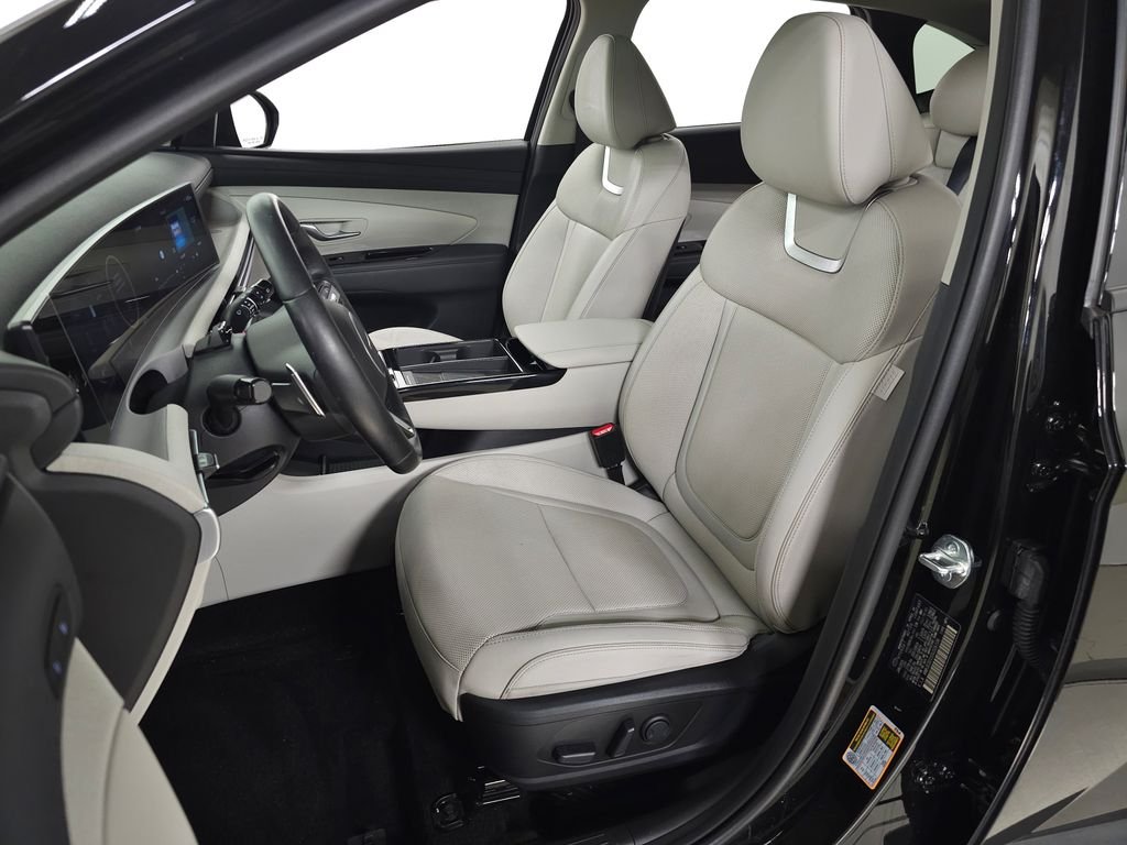 2025 Hyundai Tucson Limited - Photo 17