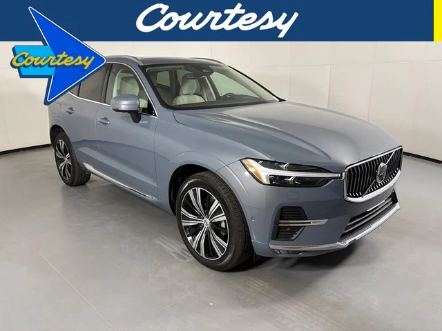 2023 Volvo XC60 B5 Plus Bright Theme