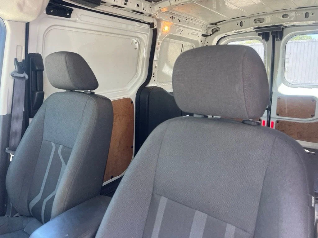 Used 2015 Frozen White Ford XLT image 10