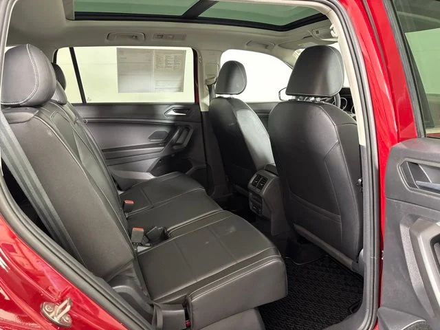 Used 2021 Red Volkswagen 2.0T SEL image 5