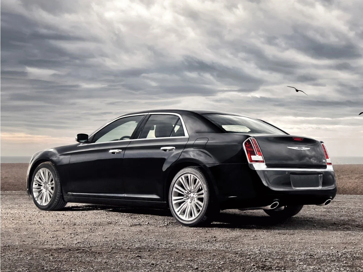 Used 2014 Silver Chrysler Base image 1